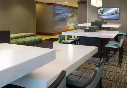 Courtyard by Marriott Fort Lauderdale Beach - 36