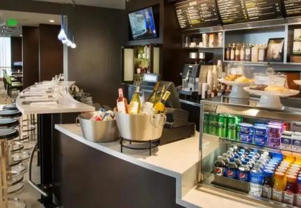 Courtyard by Marriott Fort Lauderdale Beach - 13