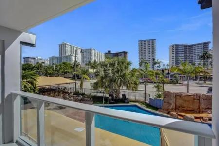 Royal Beach Palace - 41