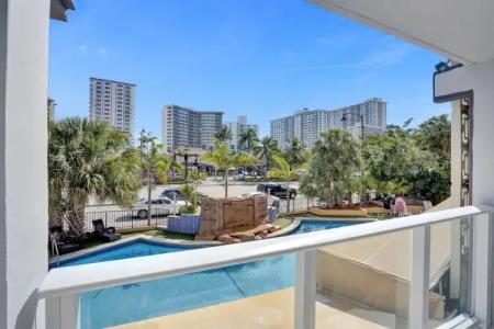 Royal Beach Palace - 48