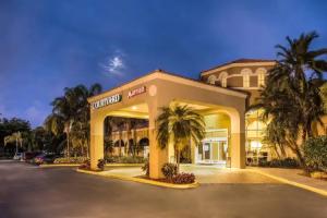 Отель «Courtyard by Marriott Fort Lauderdale North/Cypress Creek», Форт-Лодердейл