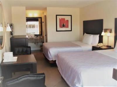 Red Carpet Inn Airport Fort Lauderdale - 49