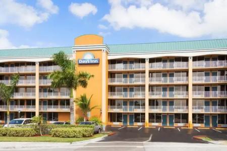 Days Inn by Wyndham Fort Lauderdale-Oakland Park Airport N - 12