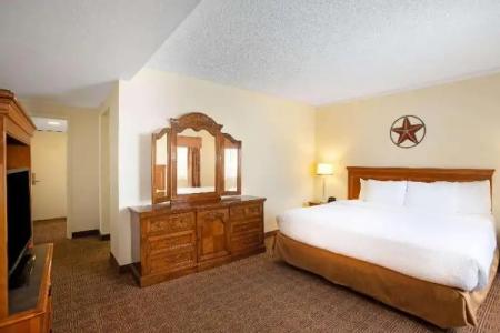 La Quinta Inn by Wyndham Austin Capitol / Downtown - 18
