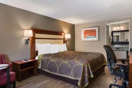 Super 8, near Douglas International Airport - 2