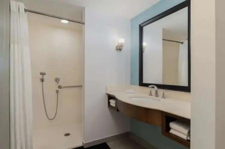 Hilton Garden Inn Oceanfront - 72