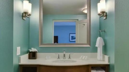 Hilton Garden Inn Oceanfront - 49