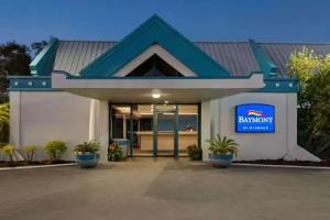 Baymont by Wyndham Daytona Beach - Intl Speedway, Дейтона-Бич