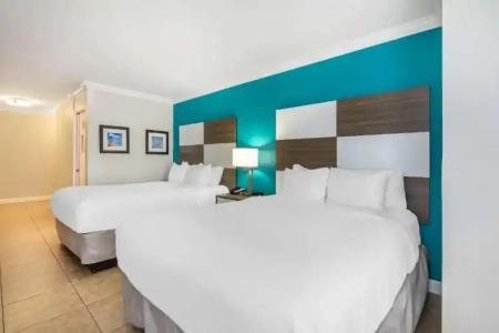 Comfort Inn & Suites Daytona Beach Oceanfront - 60