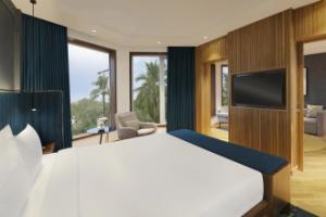 Отель «Novotel Mumbai Juhu Beach», Мумбаи