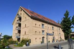 Hotel «Alter Kornspeicher», Нойштрелиц