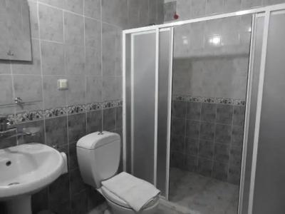 Ali Baba's House - 33