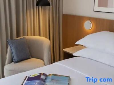 Bluesun Elaphusa - 60