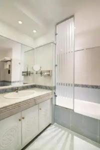 The Oasis Pyramids - 16