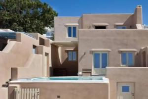 Апарт-отель «Voreina Gallery Suites», Пиргос