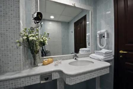 Prince Stafilos - 42