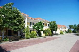Zante Royal Resort (ех. Miro Zante Royal Resort And Water Park; Louis Royal Palace Hotel), Василикос