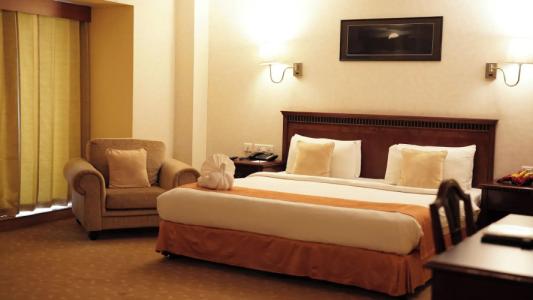 Mgm Mark Whitefield - 2