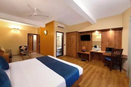 Cross Roads Inn - 32