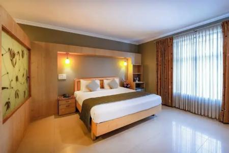 Cross Roads Inn - 40