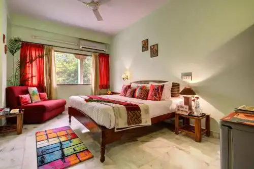 Sarang Palace - Boutique Stays & Candlelight Dining - 11