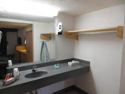 Maingate Lakeside Resort - 31