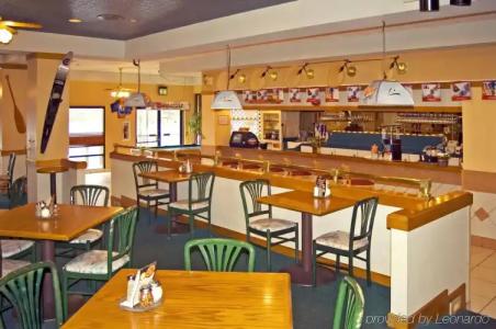 Maingate Lakeside Resort - 21