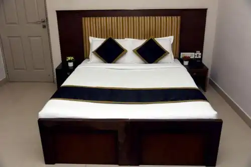 Pearl International - 25