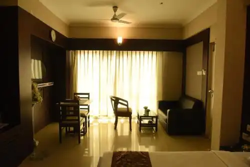 Pearl International - 11