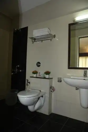 Pearl International - 21