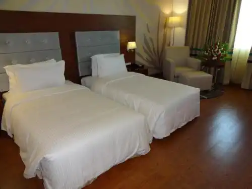 Abu Sarovar Portico,Chennai - 21