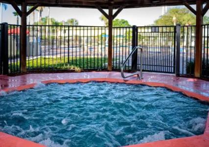 Seralago & Suites Main Gate East - 19