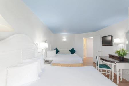 Seralago & Suites Main Gate East - 46