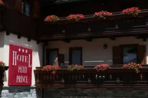 Hotel «Petit Prince», Шамполюк