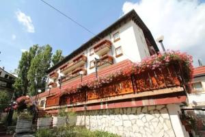 Grande Albergo, Роккаразо