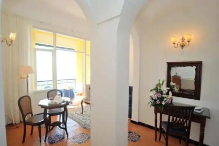 Belvedere - 38