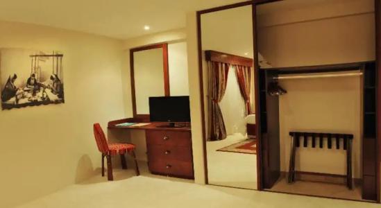 Al Liwan Suites - 50