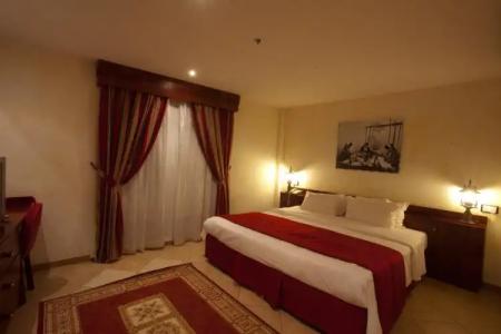 Al Liwan Suites - 29