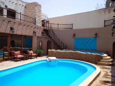 Al Liwan Suites - 15