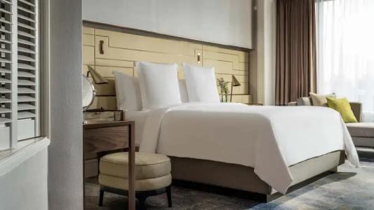 Four Seasons Singapore (SG Clean, Staycation Approved) - 72