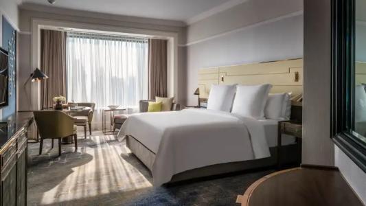 Four Seasons Singapore (SG Clean, Staycation Approved) - 34