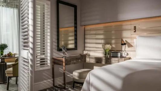 Four Seasons Singapore (SG Clean, Staycation Approved) - 58