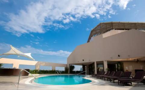 Four Seasons Singapore (SG Clean, Staycation Approved) - 30