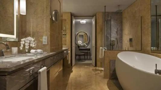 Four Seasons Singapore (SG Clean, Staycation Approved) - 98