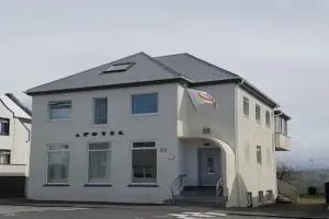 Akranes HI Hostel - StayWest, Акранес