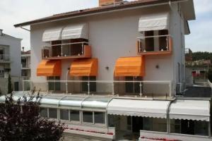 Hotel «Lisa», Пинето