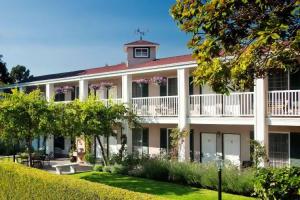 Отель «Lavender Inn by the Sea», Санта-Барбара