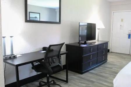 La Quinta Inn by Wyndham-Port Canaveral - 3