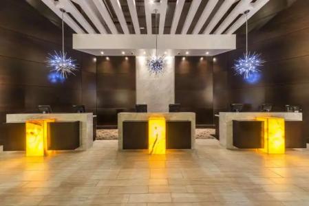 Hilton Downtown - 14