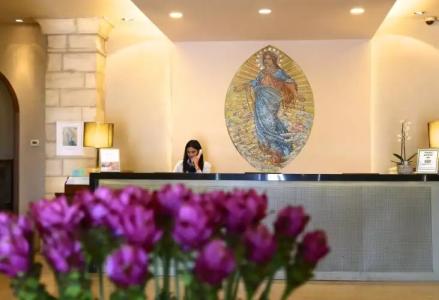 Notre Dame Center - 15